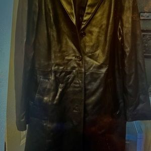 Lamb leather (soft like Butter) finger tip lenght satin lined